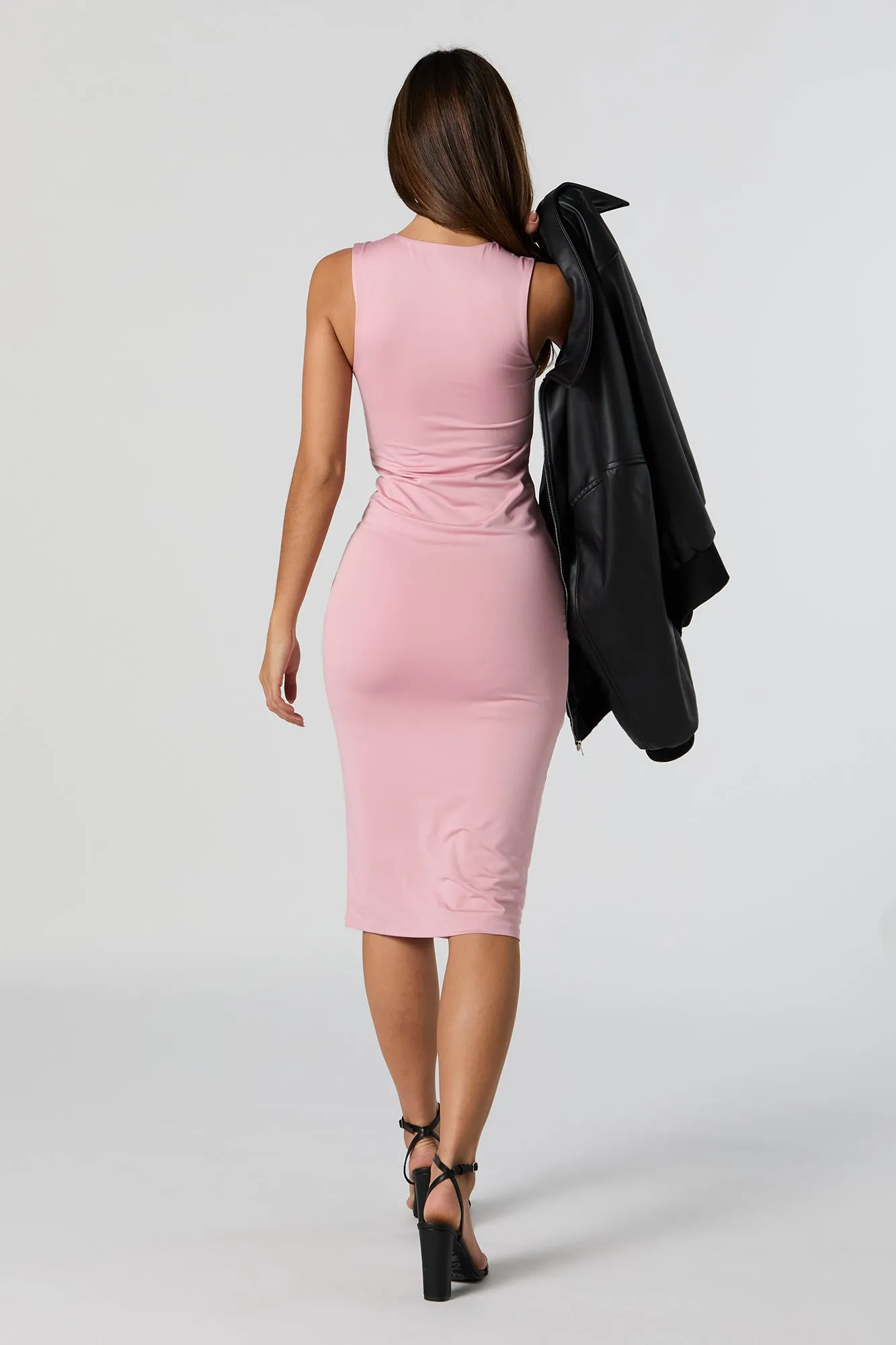 Robe midi profilée sans manches sold by Urban Planet product image thumbnail 3