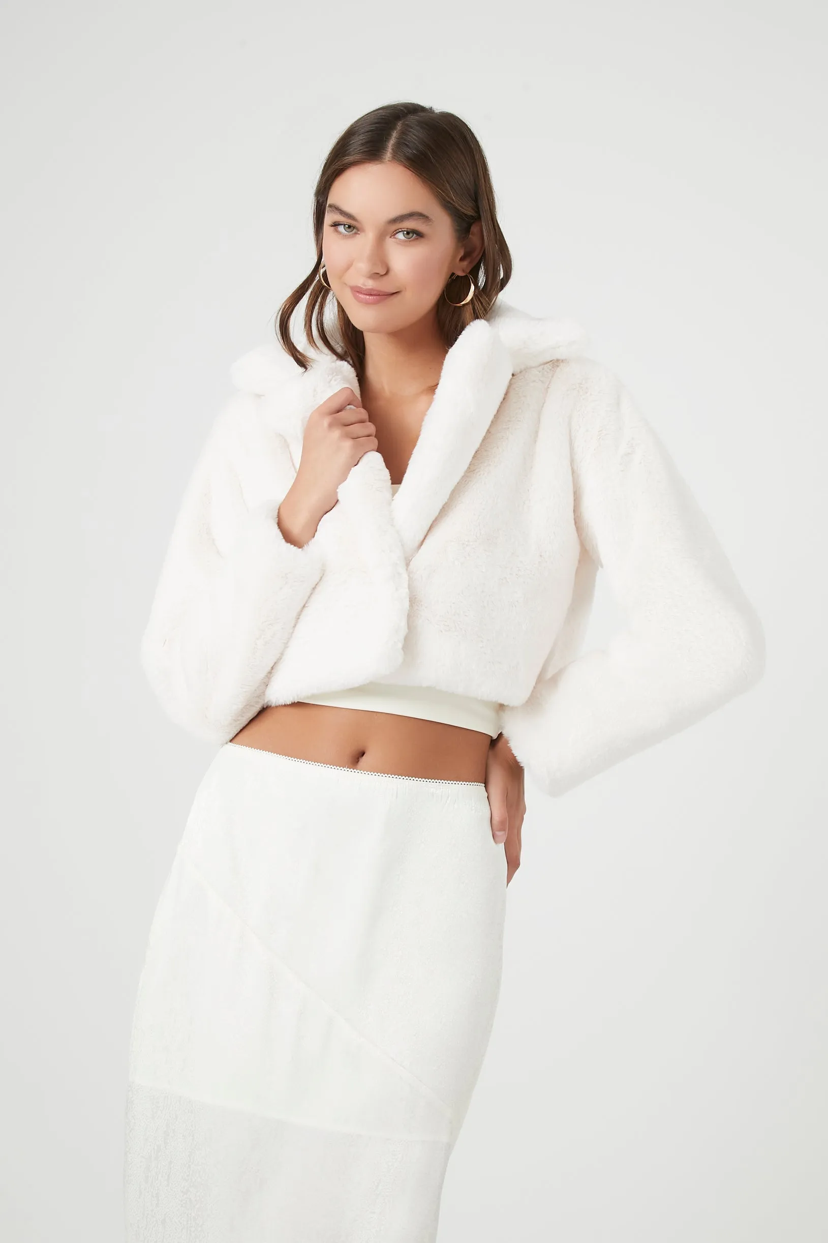 Manteau court en similifourrure sold by Urban Planet product image thumbnail 5