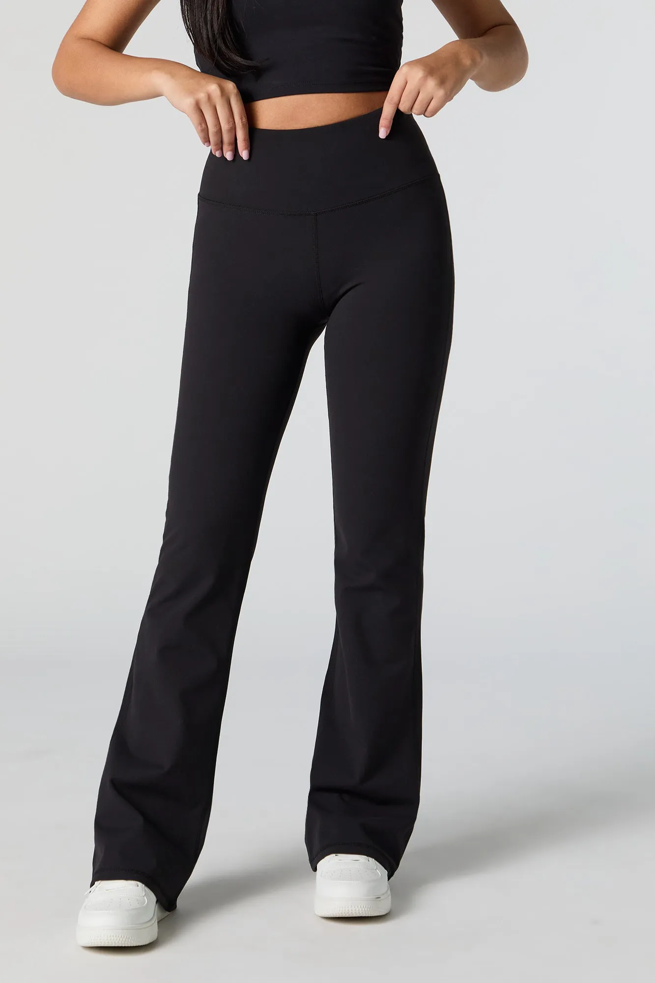 Pantalon Active à jambe évasée et taille haute sold by Urban Planet product image thumbnail 2
