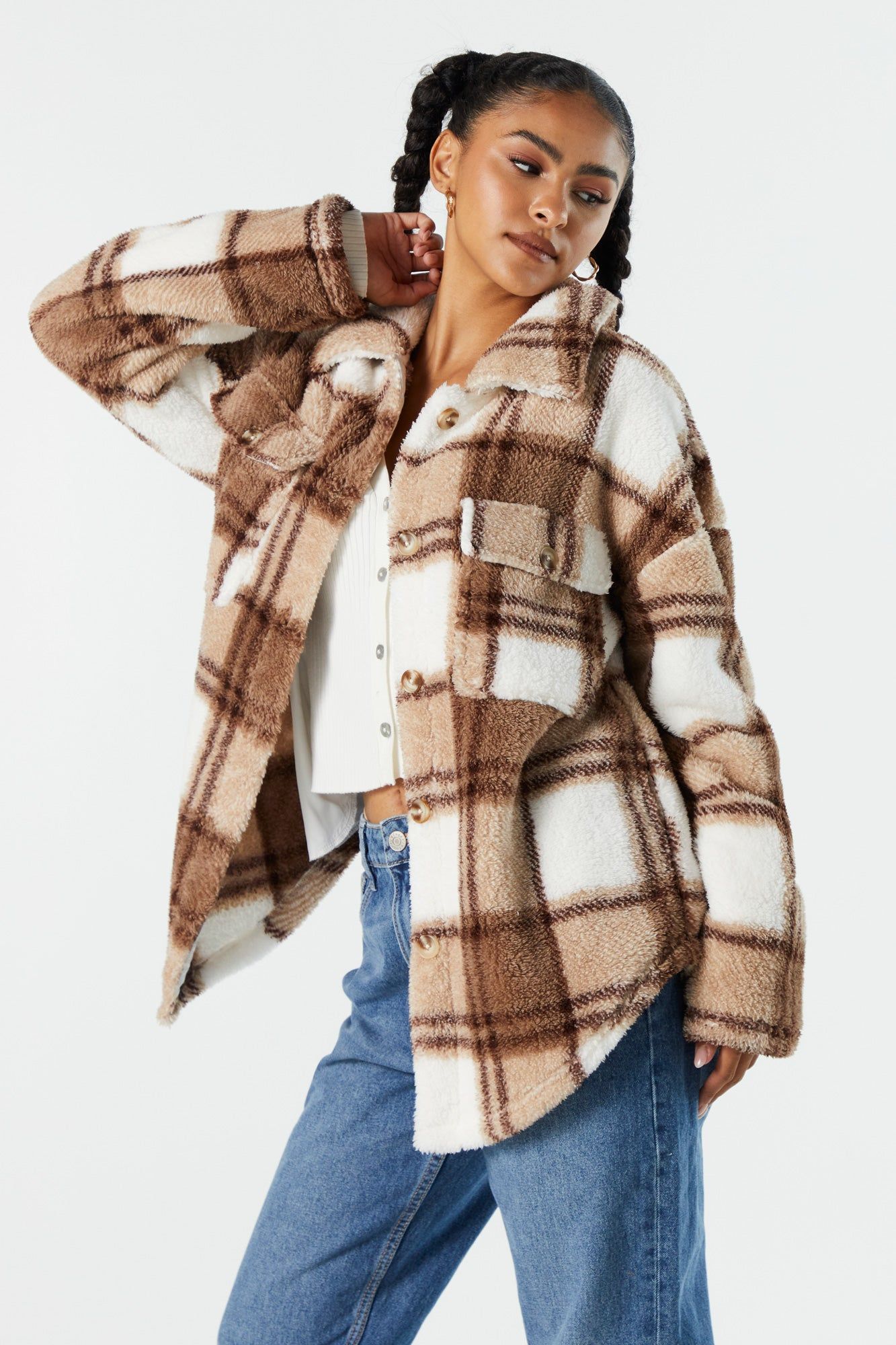 Blouson-chemisier en peluche à carreaux sold by Urban Planet product image thumbnail 5