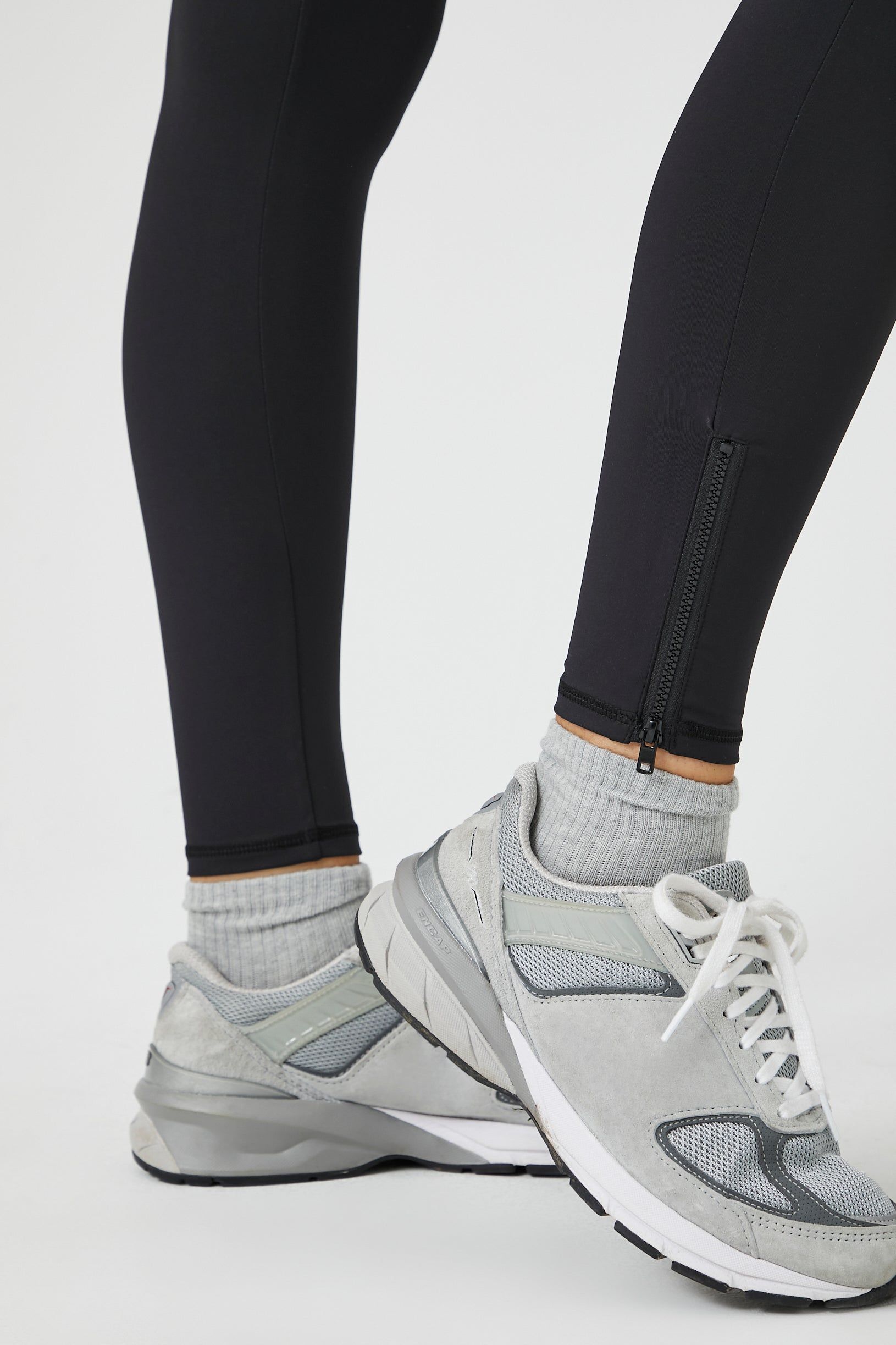 Legging taille haute à glissière Active sold by Urban Planet product image thumbnail 10