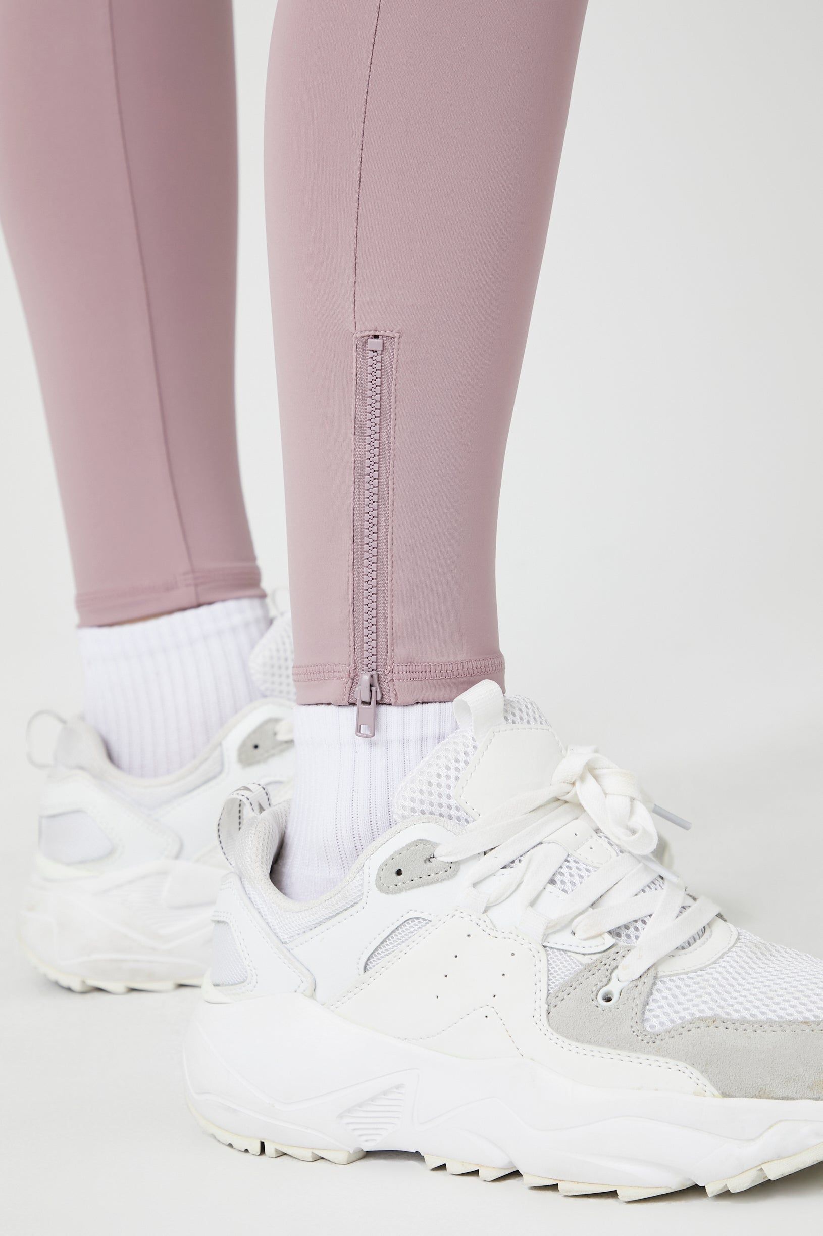 Legging taille haute à glissière Active sold by Urban Planet product image thumbnail 5