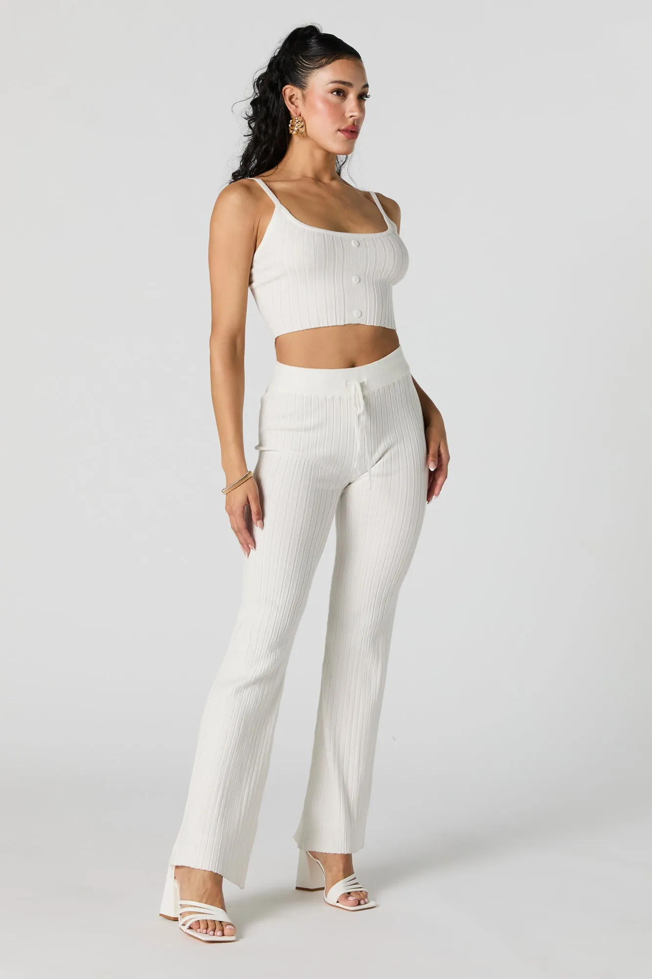 Débardeur boutonné en tricot côtelé avec encolure dégagée sold by Urban Planet product image thumbnail 3