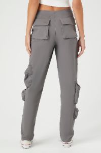 Pantalon cargo mi-taille à poches multiples sold by Urban Planet