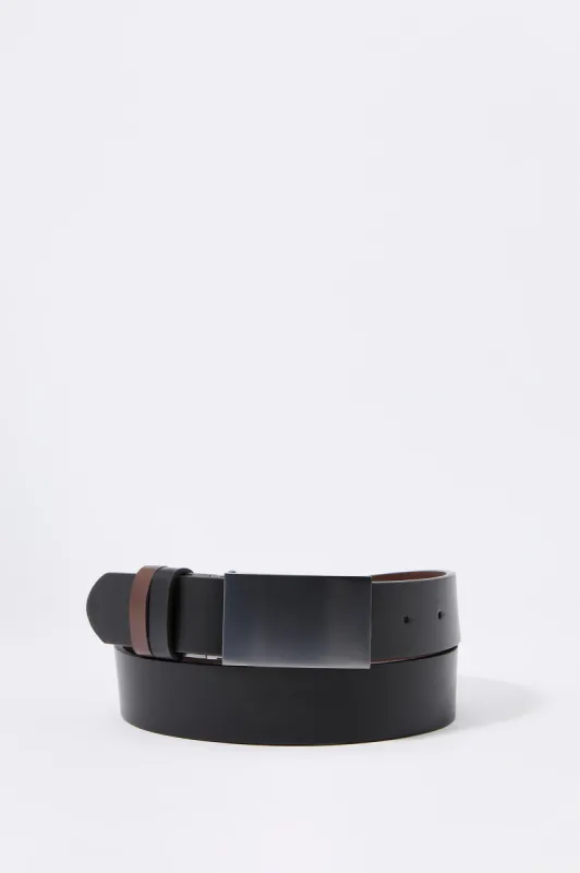 Ceinture en similicuir avec fermoir argenté sold by Urban Planet