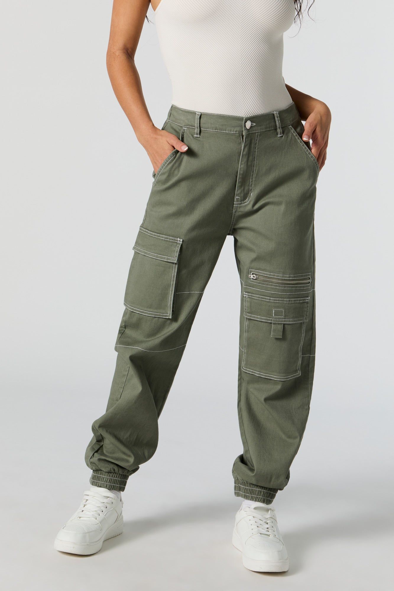 Jogger cargo avec poche à glissière sold by Urban Planet product image thumbnail 5