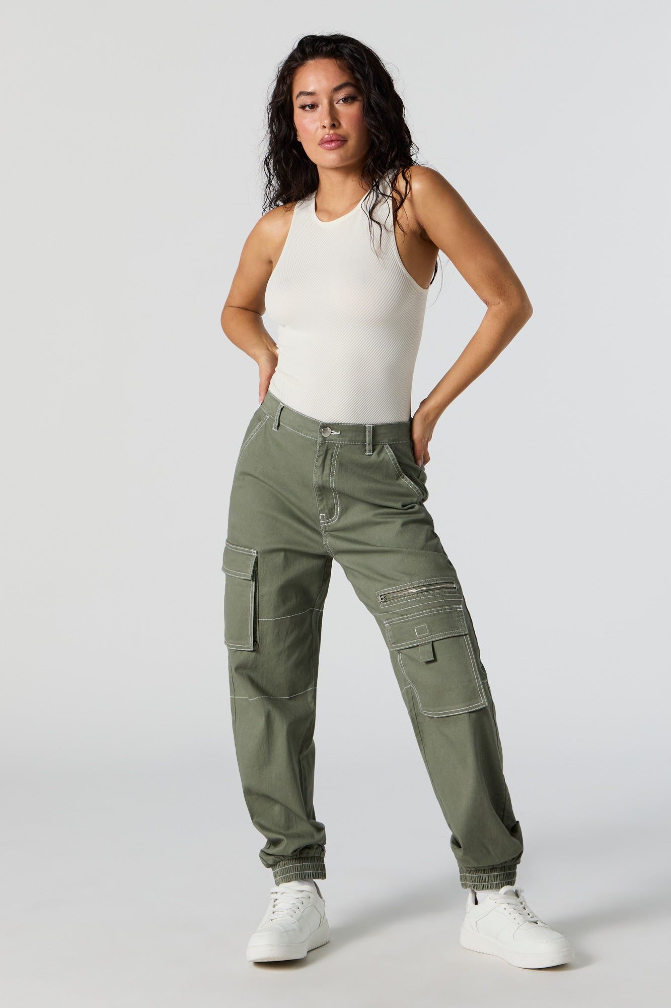 Jogger cargo avec poche à glissière sold by Urban Planet product image thumbnail 4