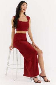 Jupe midi avec fente sold by Urban Planet