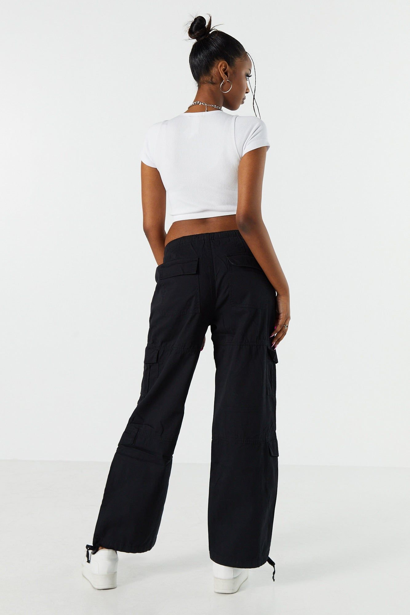 Pantalon cargo parachute en sergé avec poches multiples sold by Urban Planet product image thumbnail 6