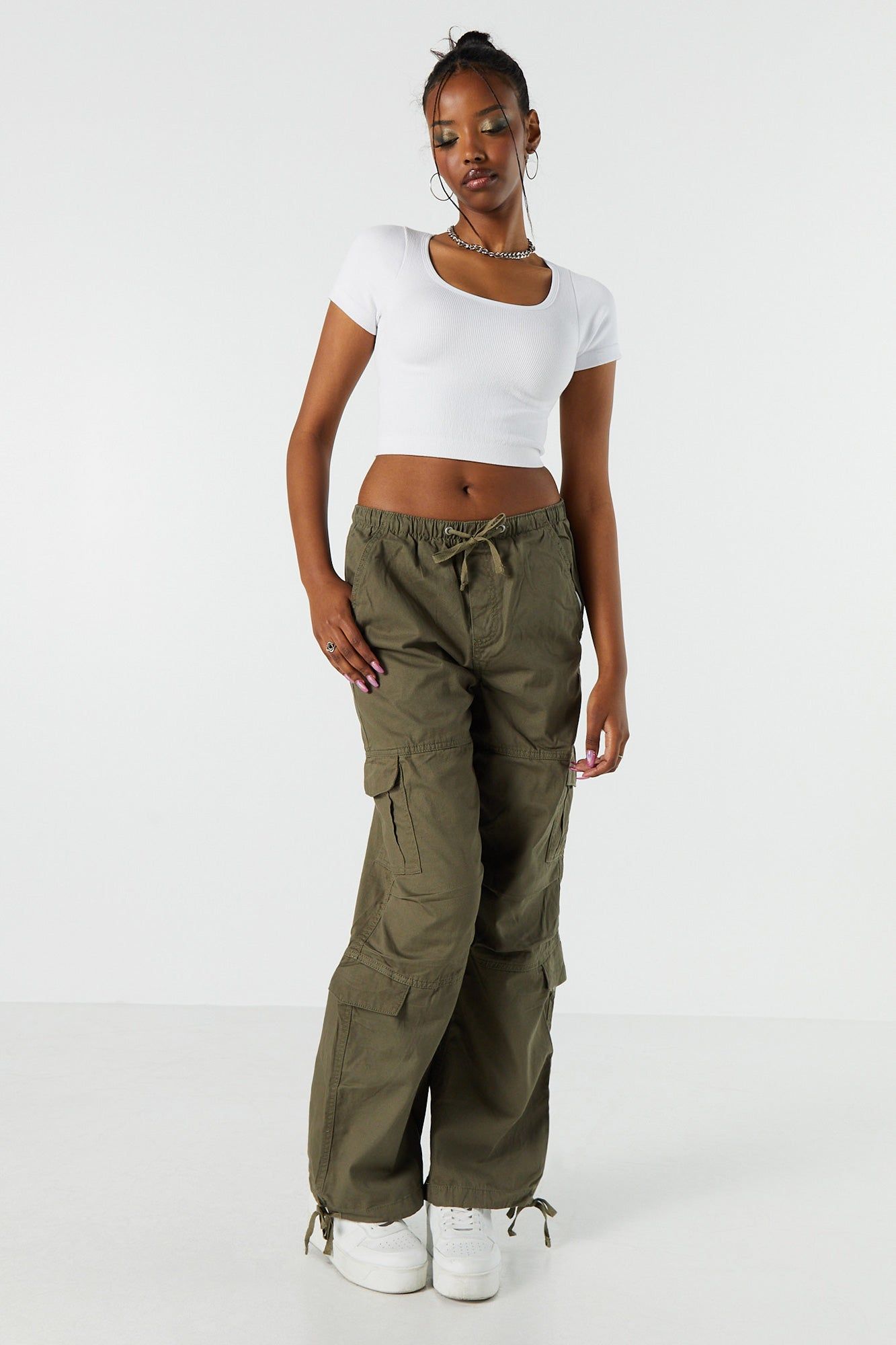 Pantalon cargo parachute en sergé avec poches multiples sold by Urban Planet product image thumbnail 13