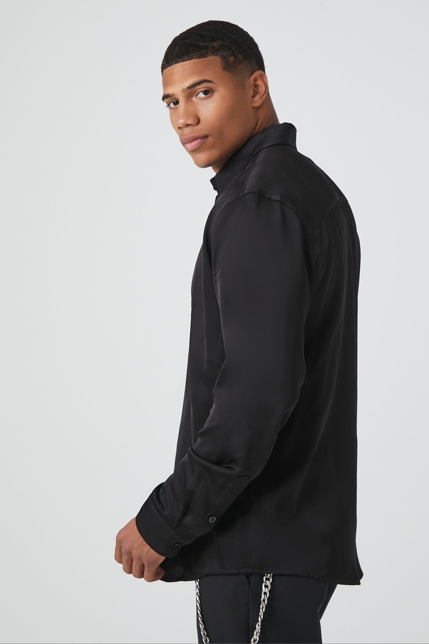 Haut boutonné en satin sold by Urban Planet product image thumbnail 3