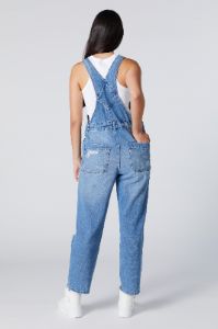 Salopette en denim d'aspect usé sold by Urban Planet