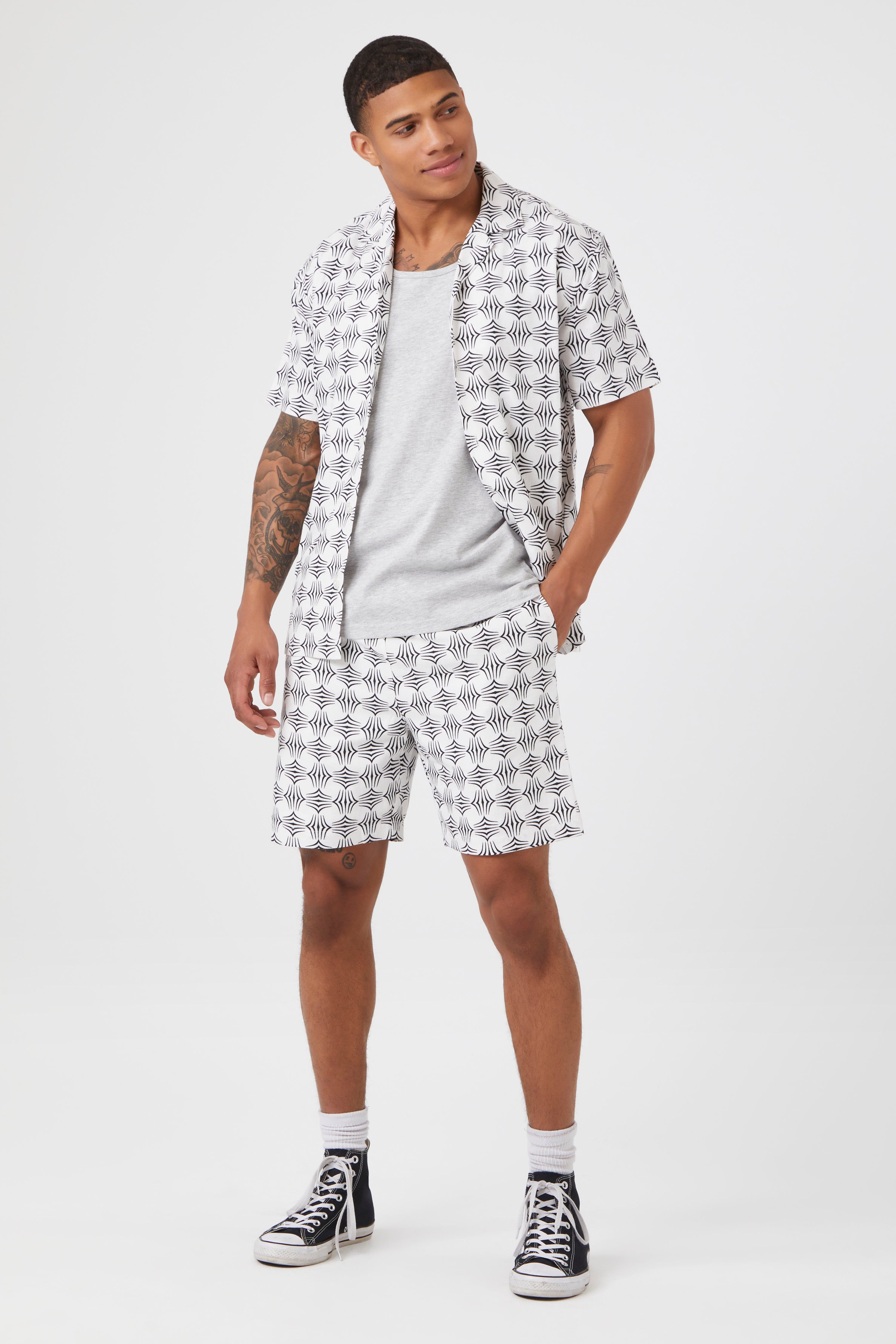 Geo Print Button-Up Top sold by Urban Planet product image thumbnail 4