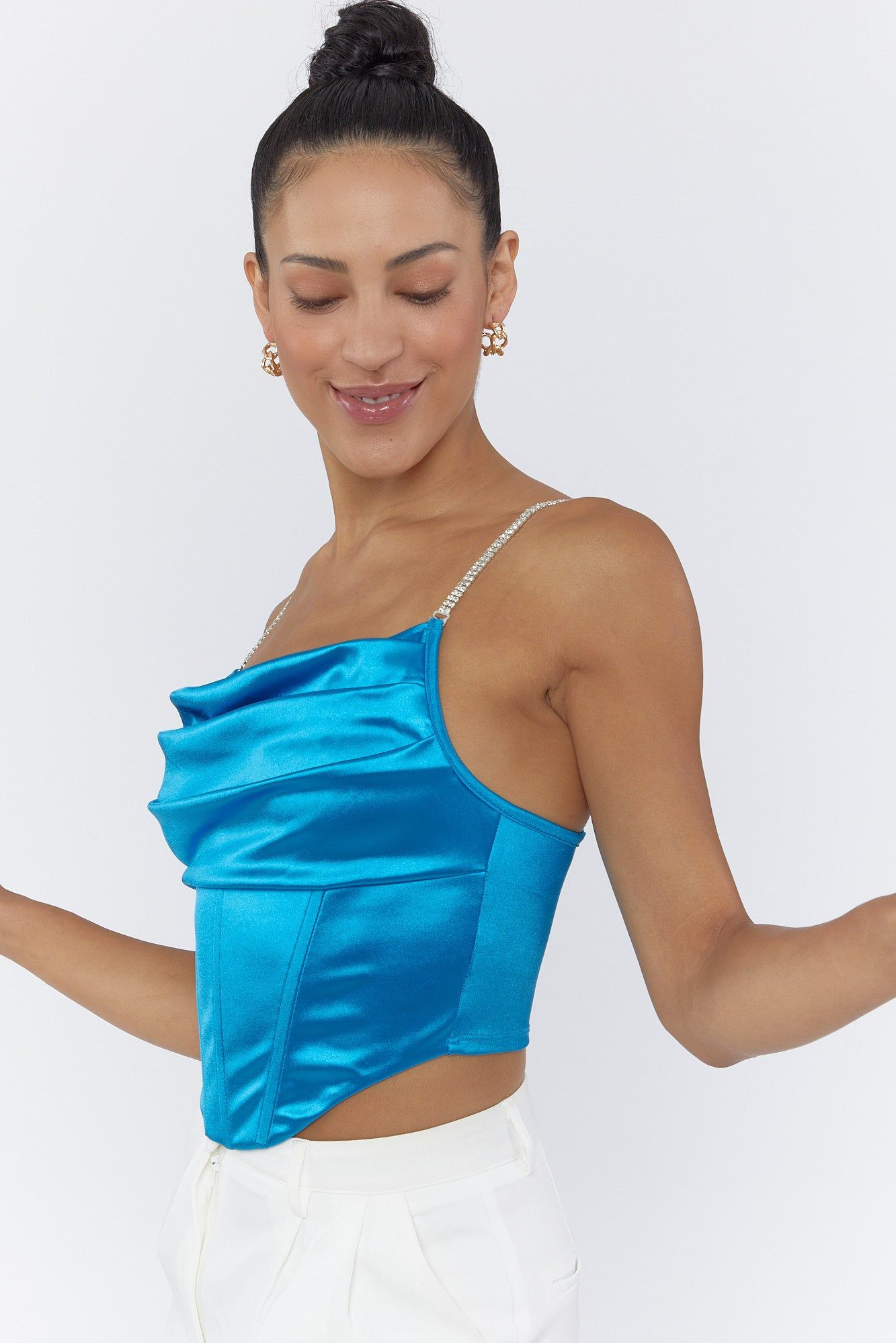 Haut de style bustier en satin avec bretelles orné de pierres du Rhin sold by Urban Planet product image thumbnail 2