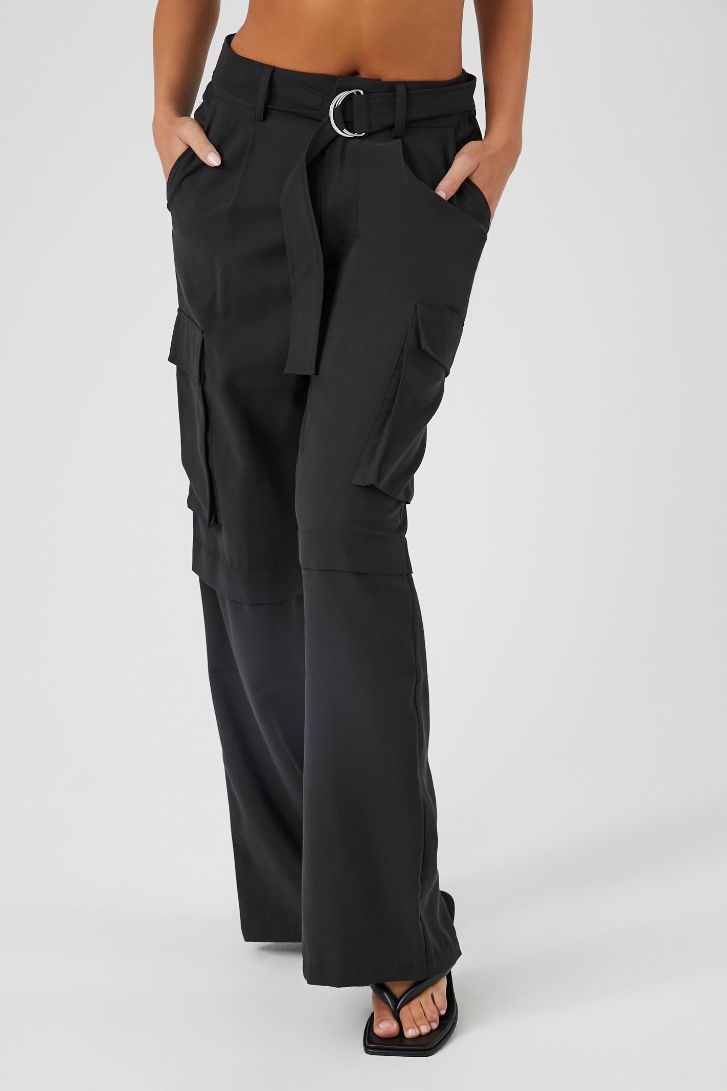 Pantalon cargo à jambes larges et ceinture sold by Urban Planet product image thumbnail 2