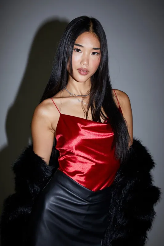 Maillot en satin avec col châle made by Urban Planet
