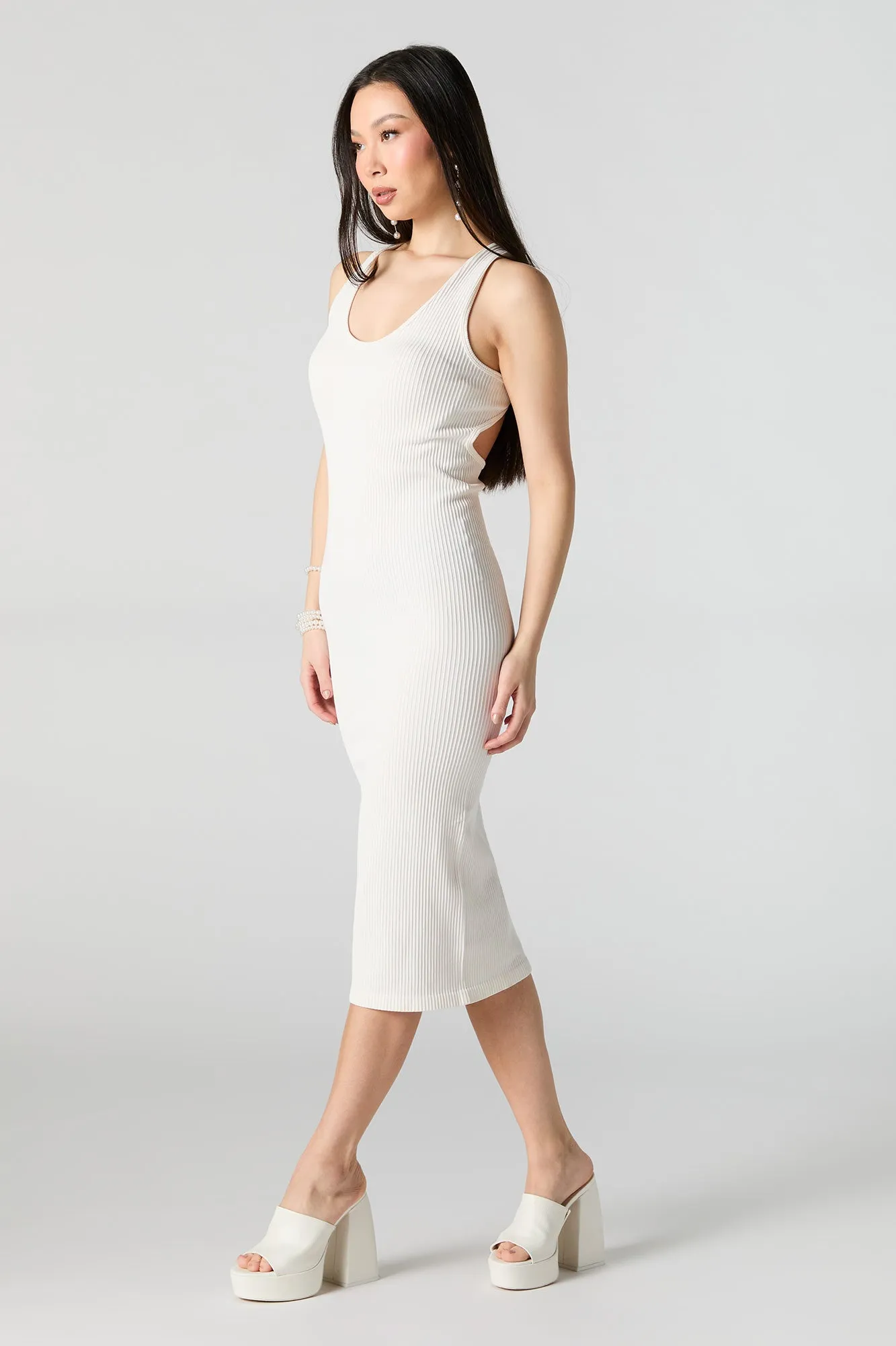 Robe midi côtelée sans couture à dos ouvert sold by Urban Planet product image thumbnail 5