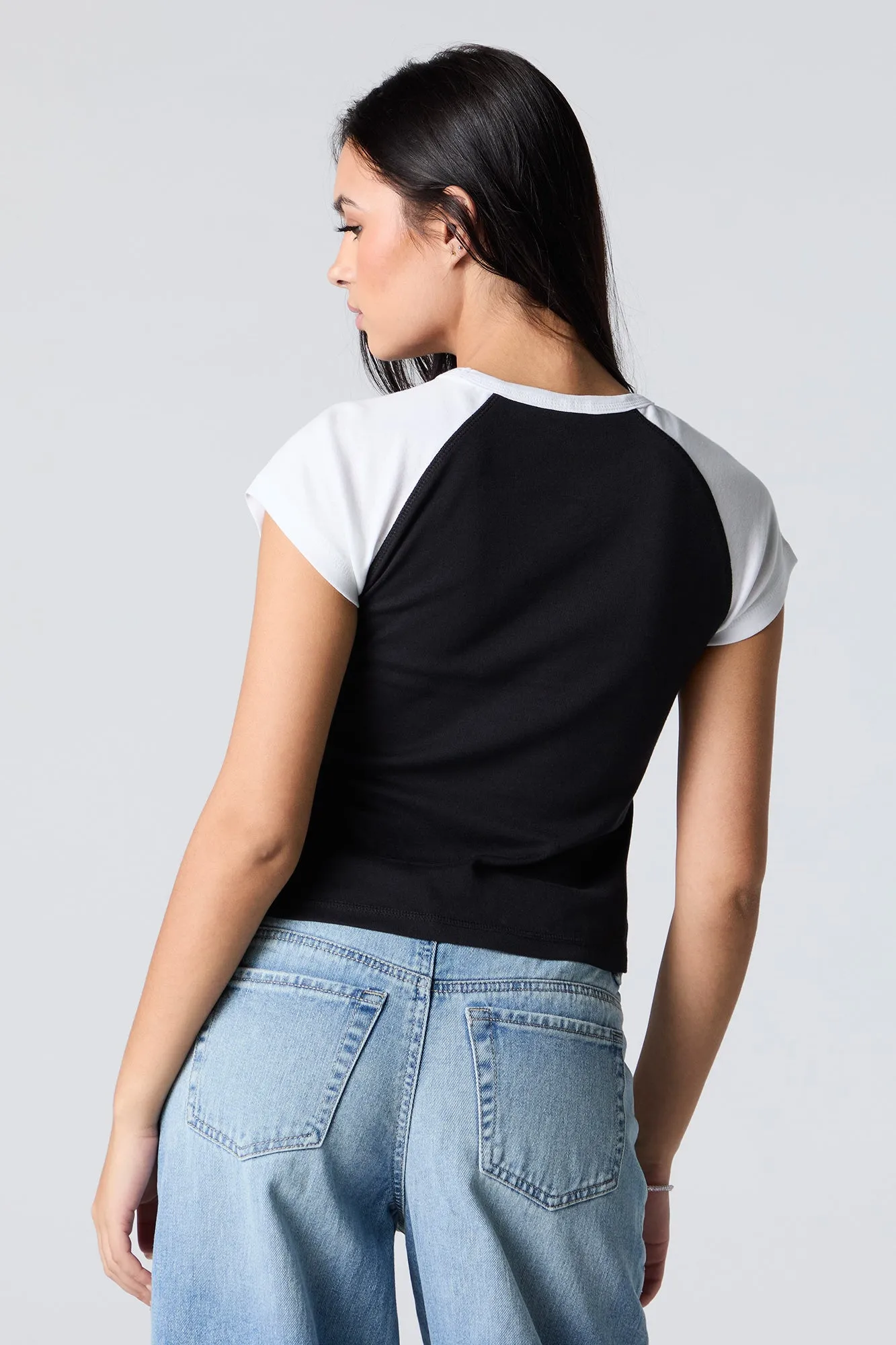 T-shirt raglan ultracourt à imprimé Guns n Roses avec pierres du Rhin sold by Urban Planet product image thumbnail 2