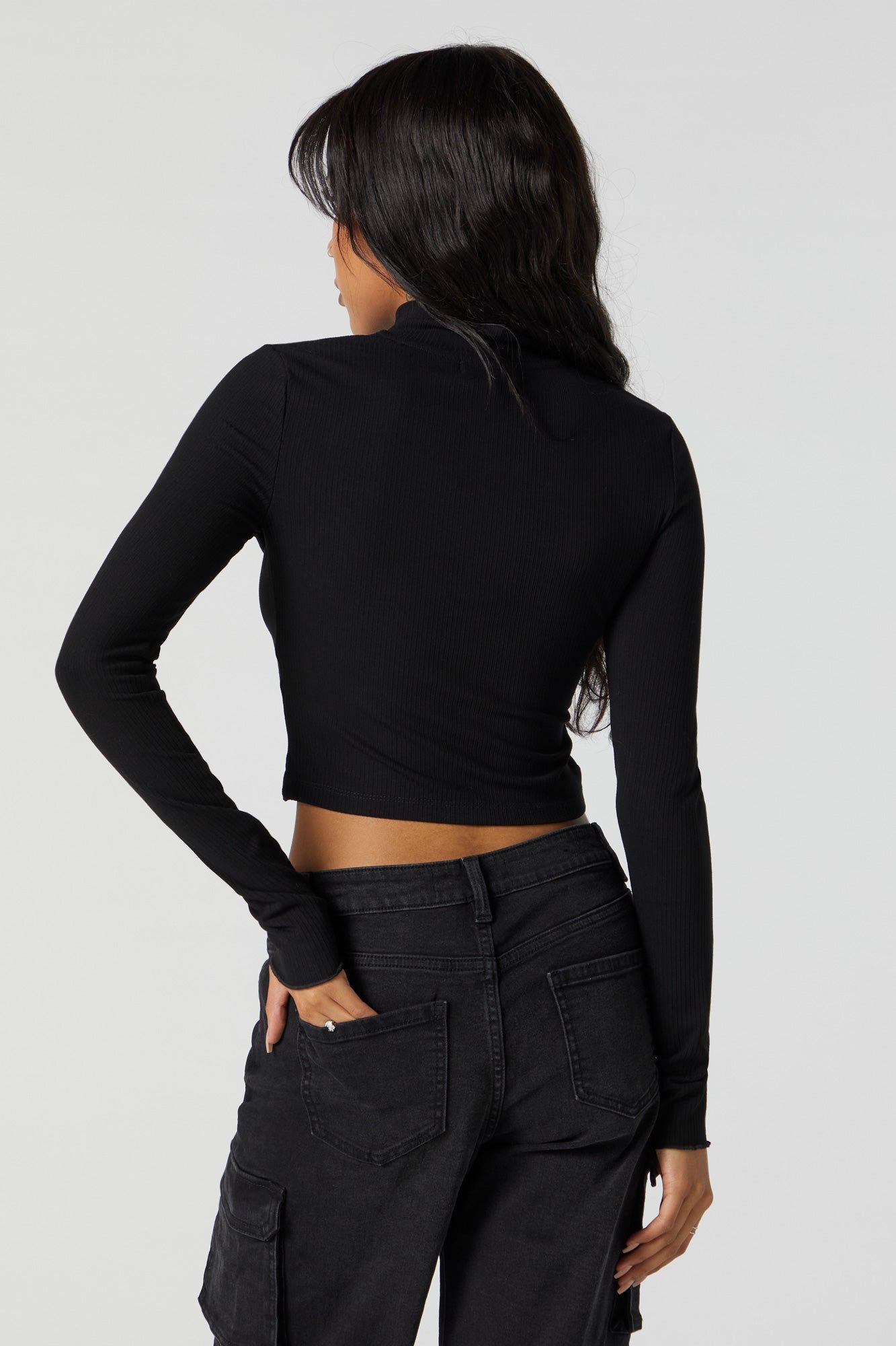 Haut côtelé à manches longues avec col cheminée et fermeture à glissière sold by Urban Planet product image thumbnail 2