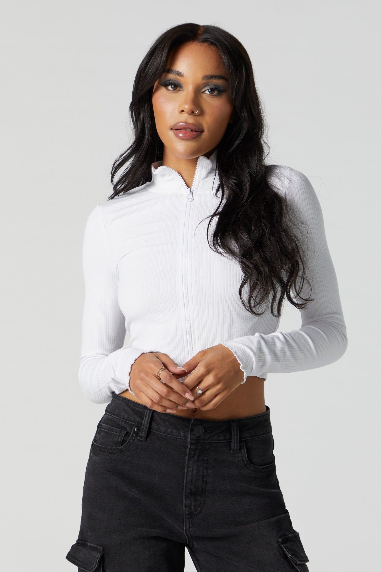 Haut côtelé à manches longues avec col cheminée et fermeture à glissière sold by Urban Planet product image thumbnail 4