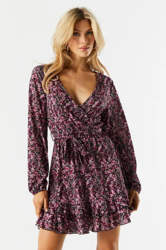 Robe fourreau volantée fleurie bourgogne sold by Urban Planet