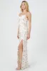 Robe maxi fleurie en satin avec découpes sold by Urban Planet