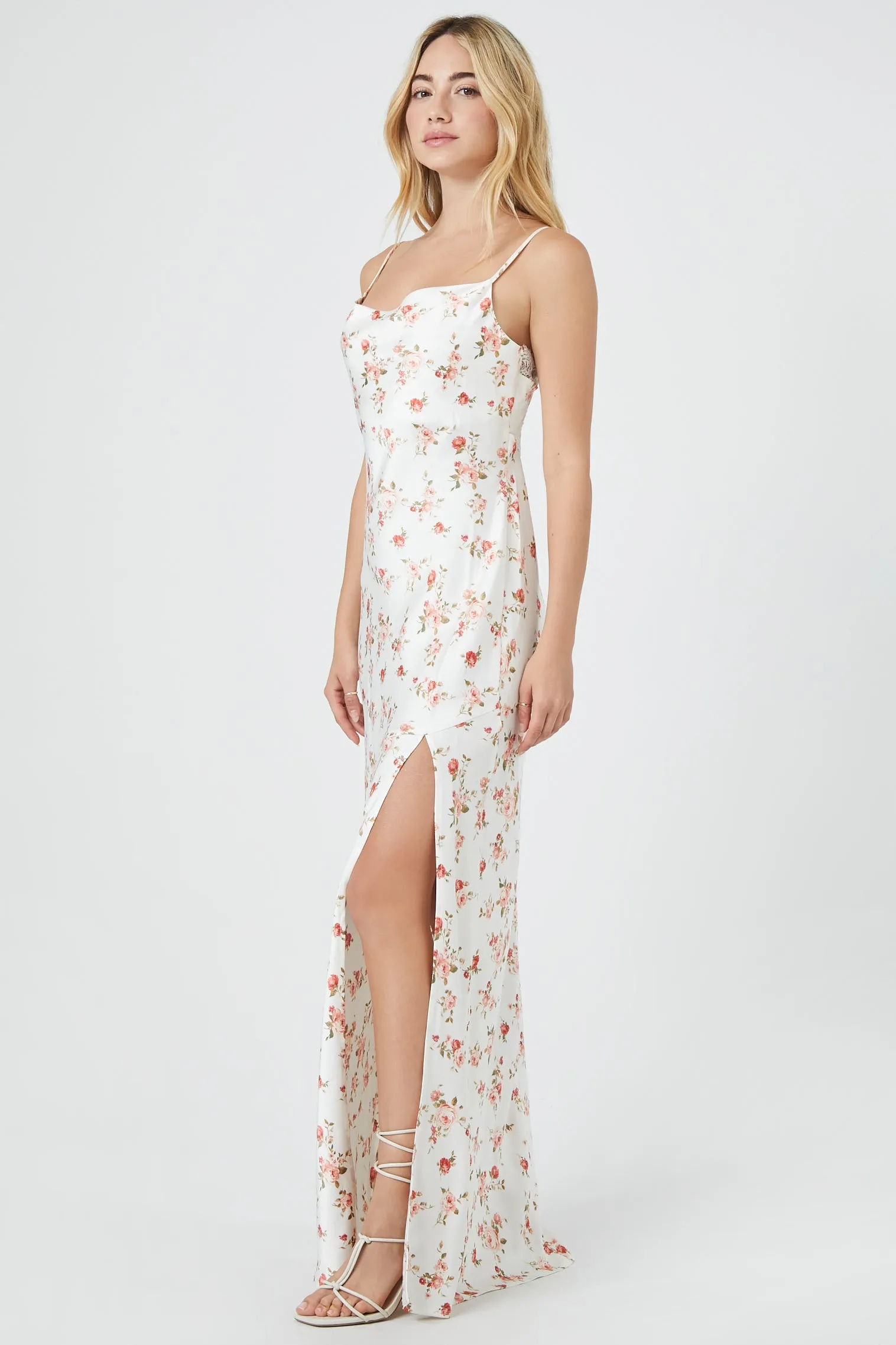 Robe maxi fleurie en satin avec découpes sold by Urban Planet product image thumbnail 2