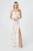 Robe maxi fleurie en satin avec découpes sold by Urban Planet
