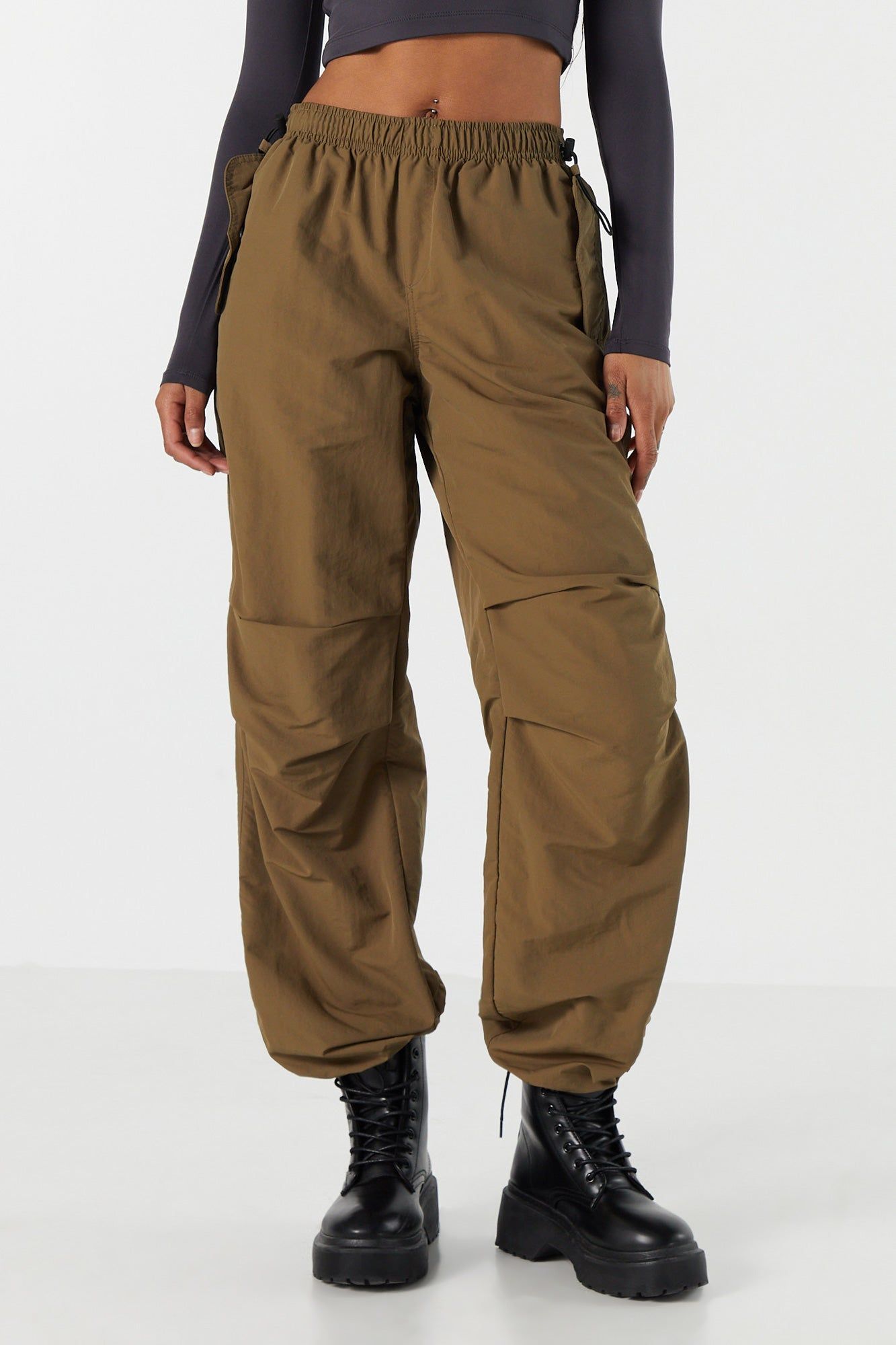 Pantalon parachute en nylon sold by Urban Planet product image thumbnail 2