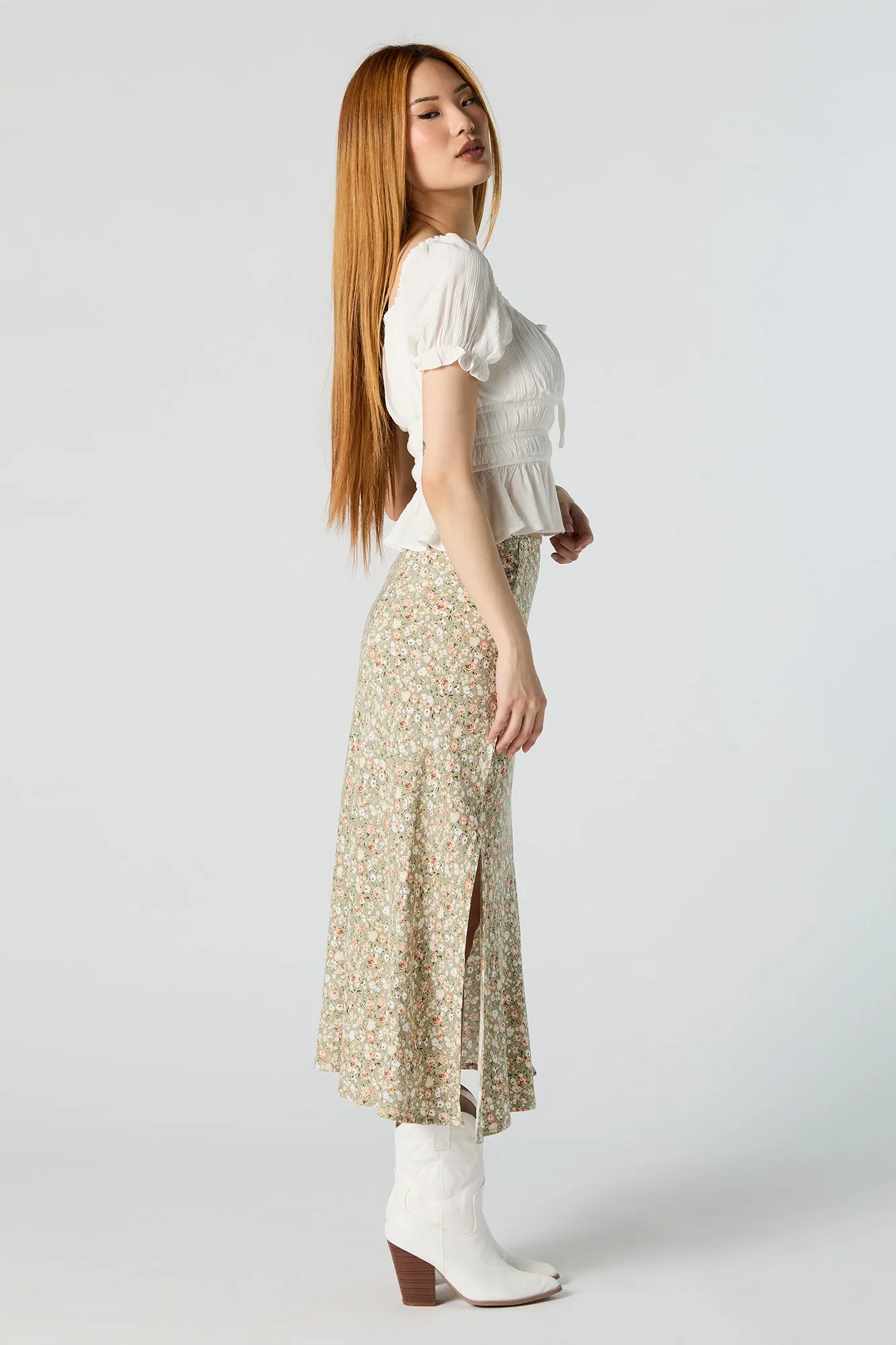 Jupe midi fleurie verte avec fente sold by Urban Planet product image thumbnail 2