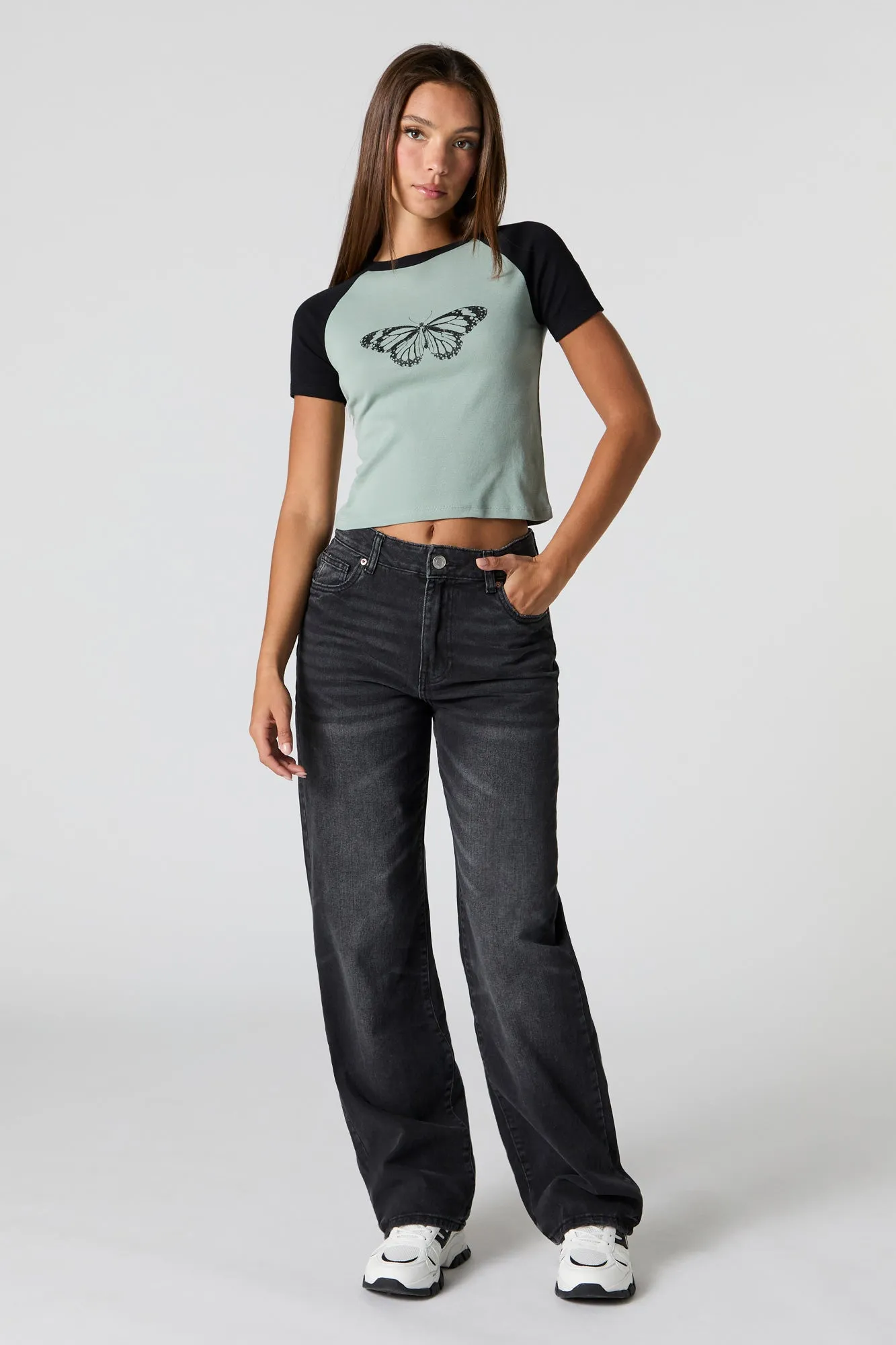 T-Shirt raglan ultracourt à imprimé sold by Urban Planet product image thumbnail 3