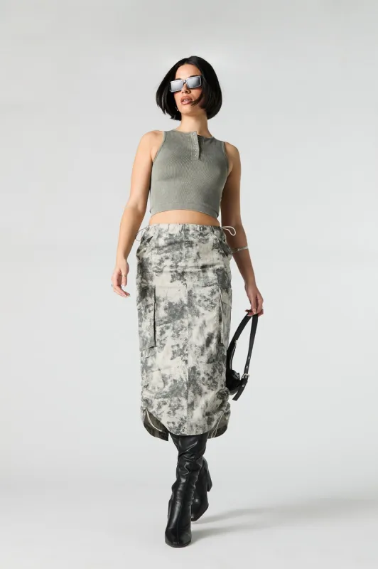 Jupe midi parachute cargo nouée-teinte sold by Urban Planet