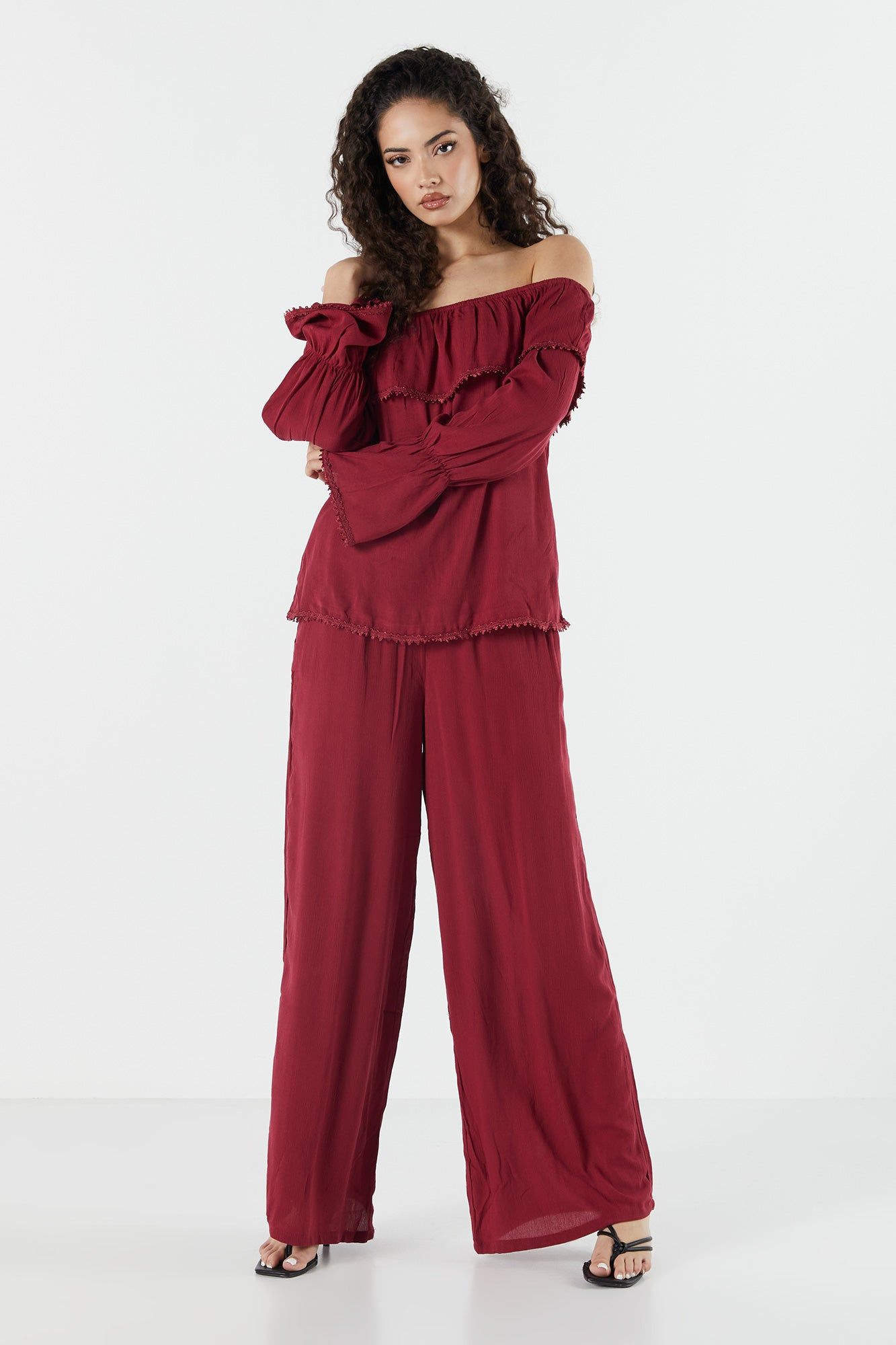 Pantalon mi-taille à jambe large sold by Urban Planet