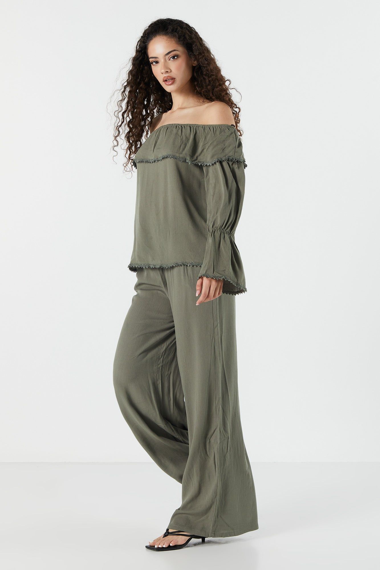 Pantalon mi-taille à jambe large sold by Urban Planet product image thumbnail 10