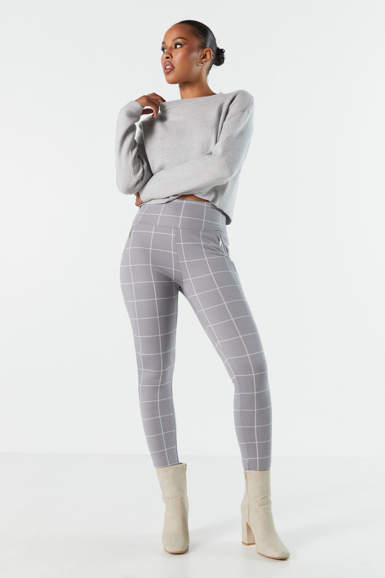 Legging super doux à carreaux avec poches à fermeture à glissière sold by Urban Planet