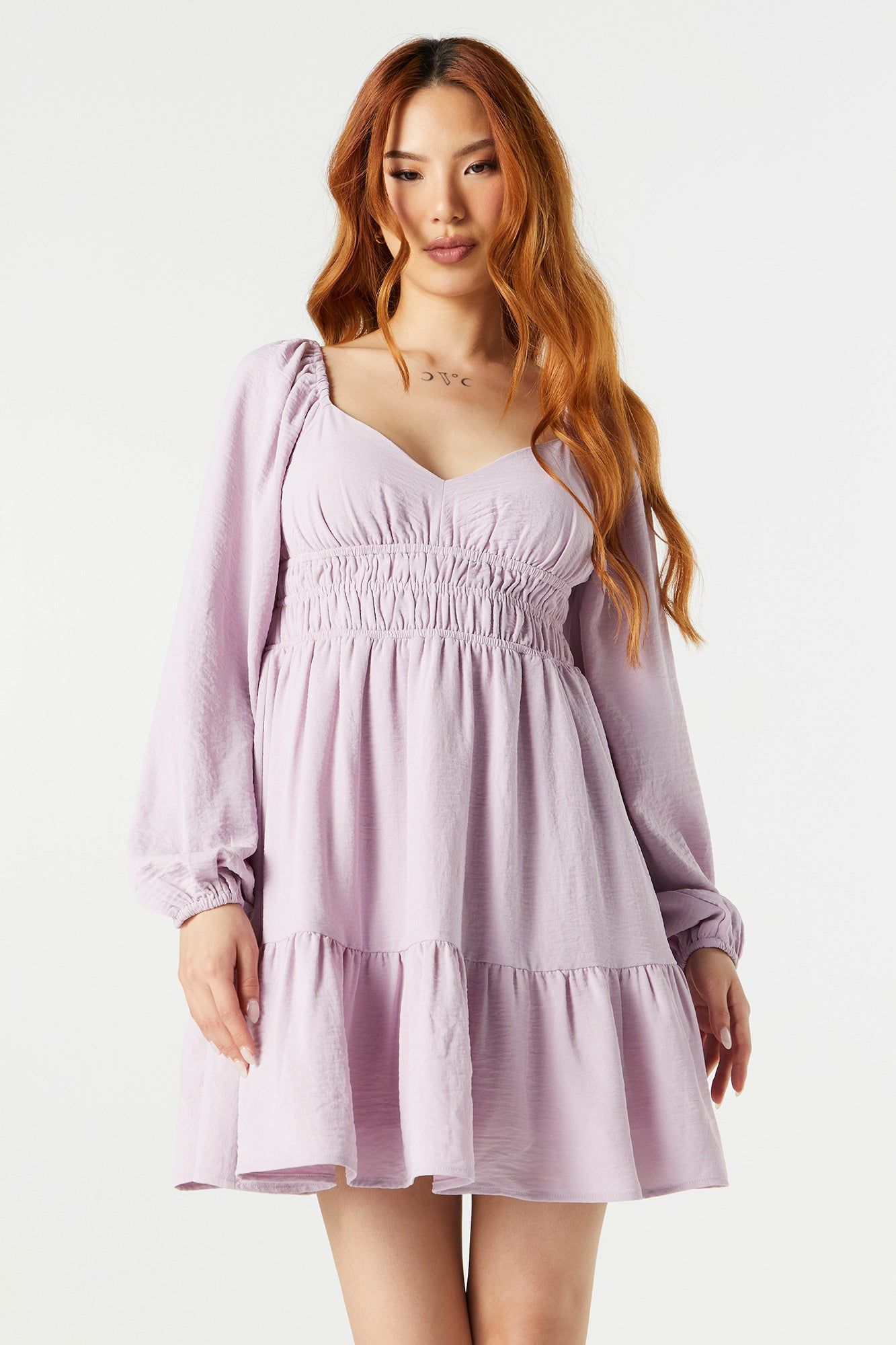 Robe de style nuisette volantée avec décolleté en coeur sold by Urban Planet