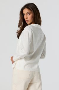 Haut boutonné en lin sold by Urban Planet