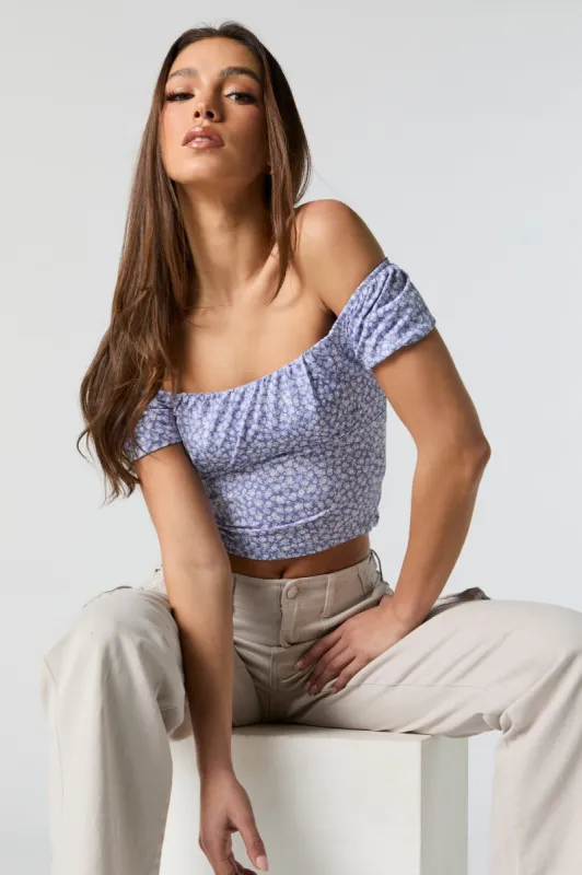 Haut de style laitière fleuri sold by Urban Planet