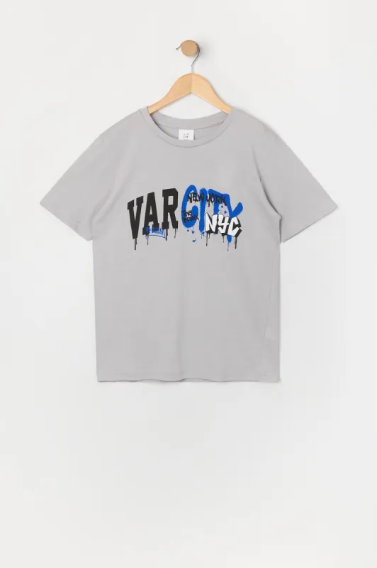 T-shirt à imprimé Varsity NYC pour garçon sold by Urban Planet