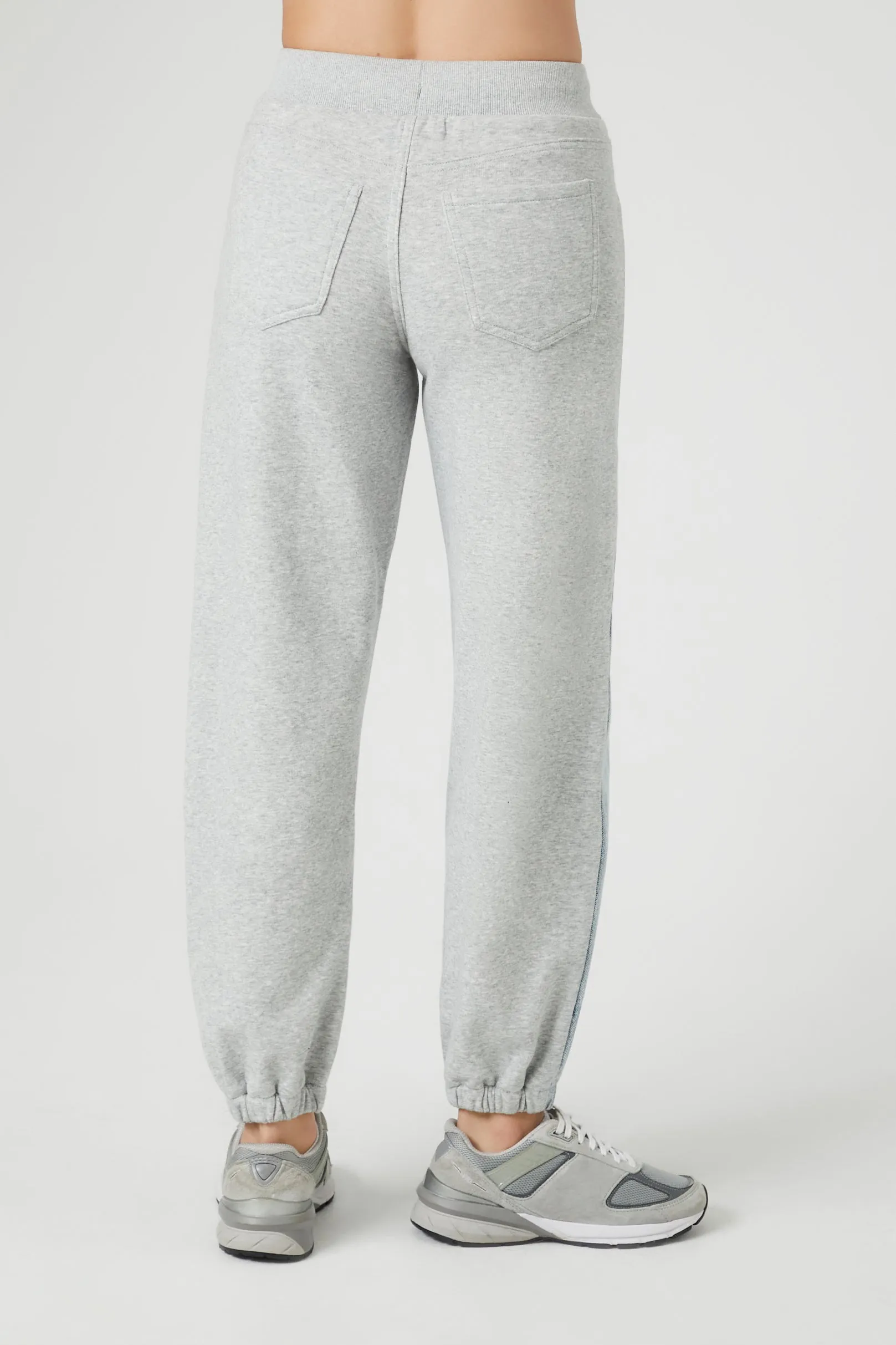 Jogger en denim récupéré sold by Urban Planet product image thumbnail 4