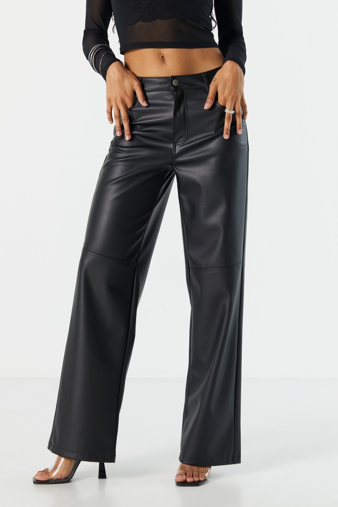Pantalon à jambe droite en similicuir sold by Urban Planet product image thumbnail 2