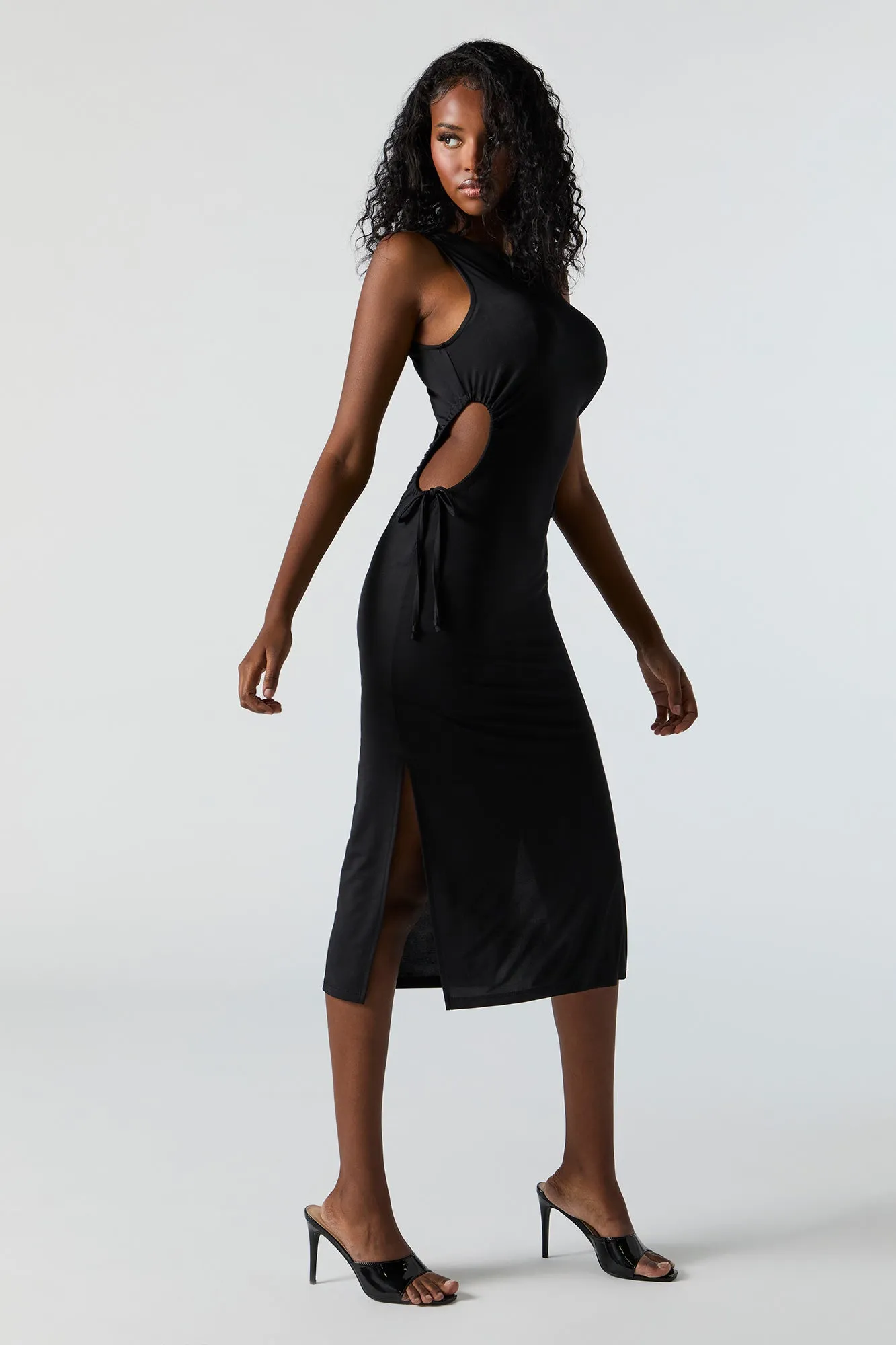 Robe midi avec ouverture en goutte et taille latérale coulissante sold by Urban Planet product image thumbnail 2