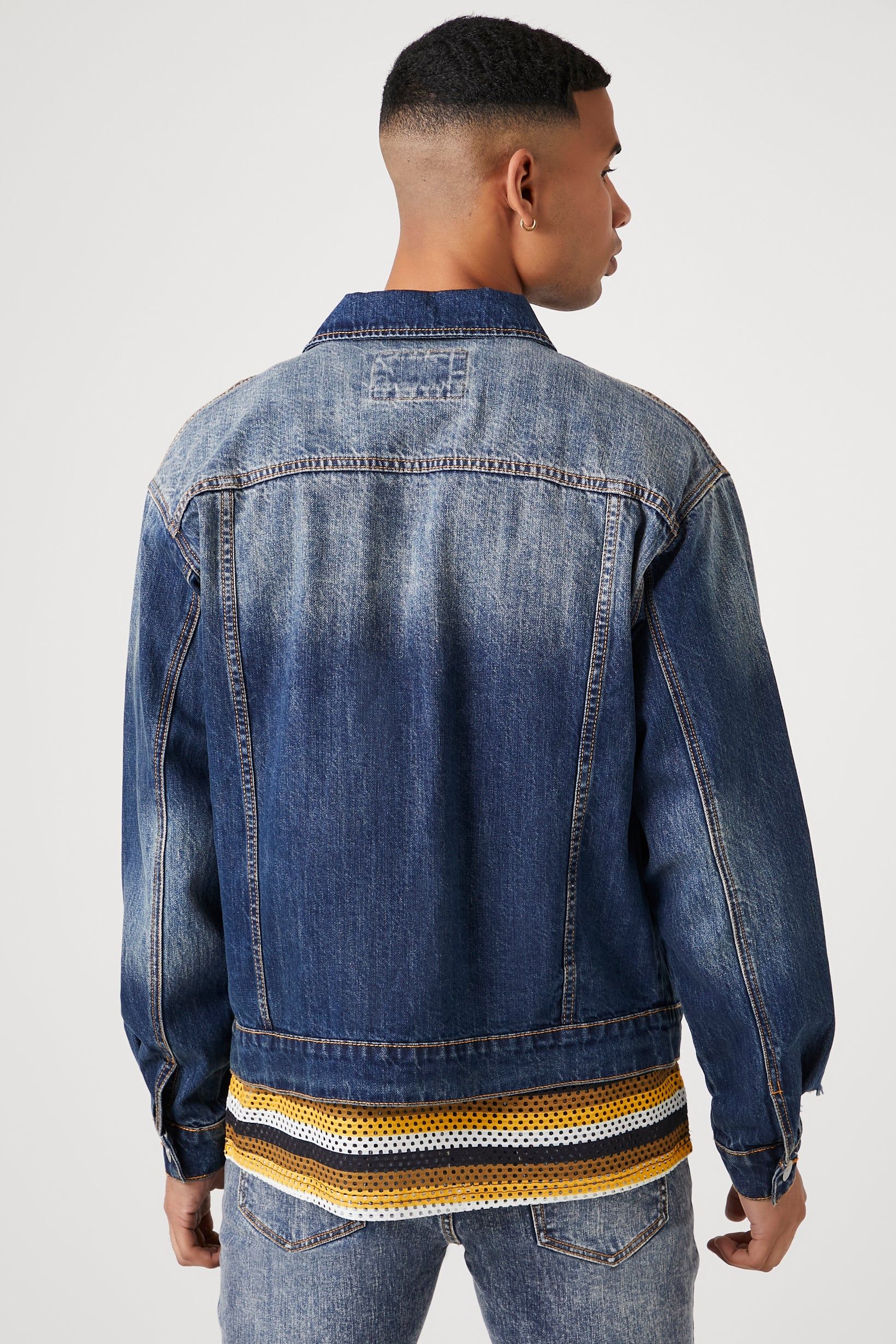 Blouson de style camionneur d'aspect usé délavé à la pierre sold by Urban Planet product image thumbnail 2