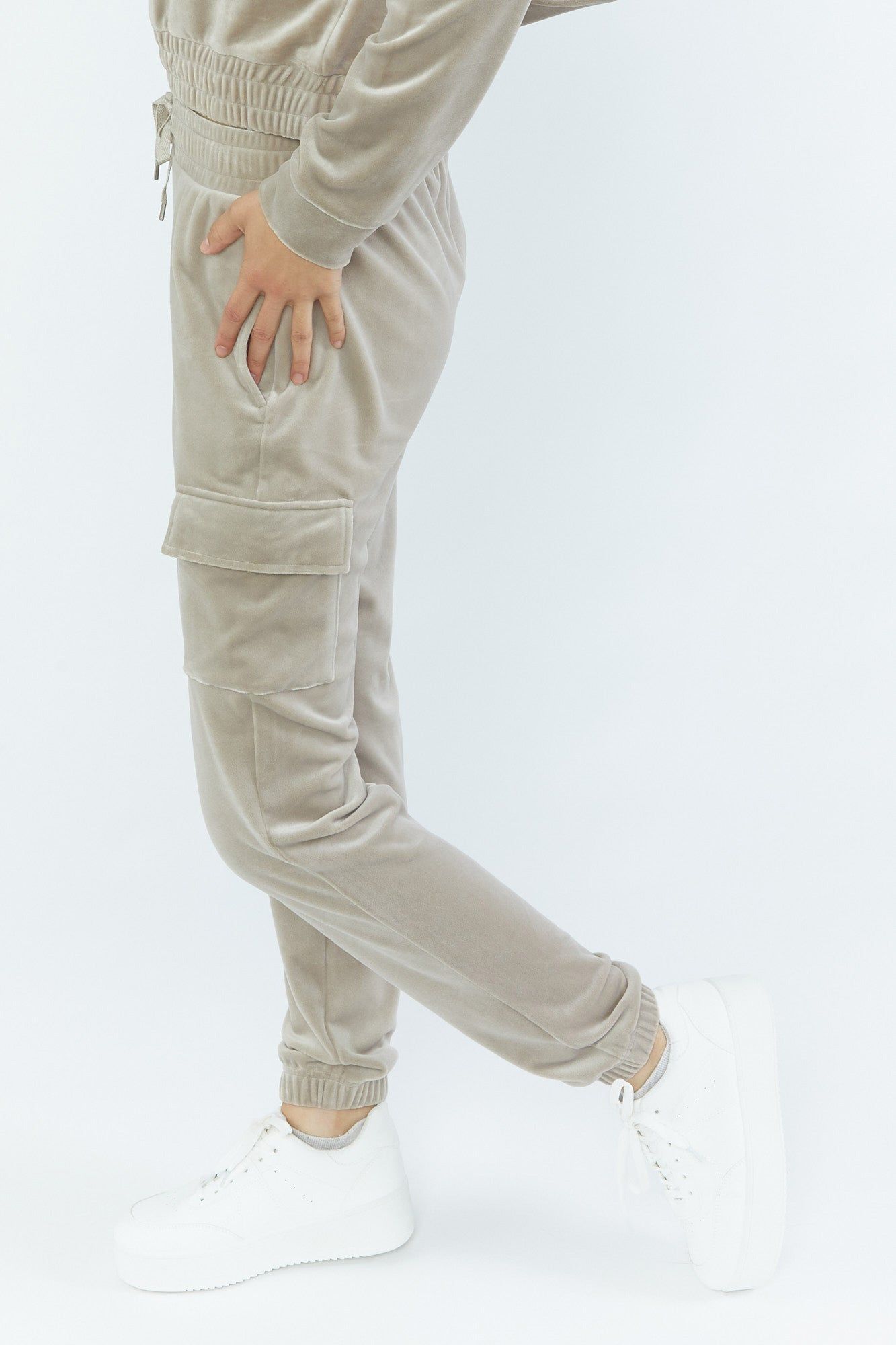 Pantalon de jogging cargo en velours sold by Urban Planet product image thumbnail 4