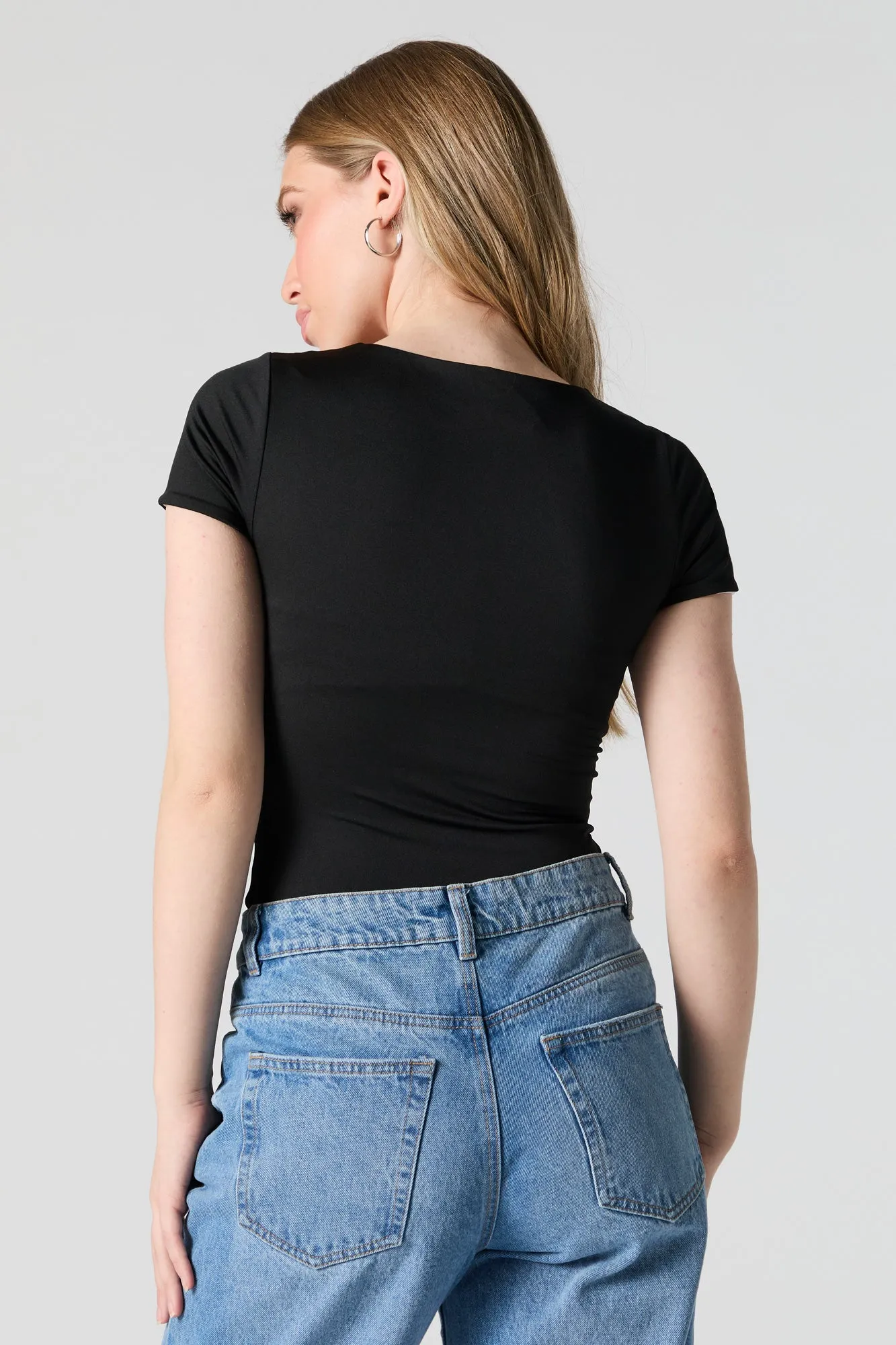 Maillot profilée à manches courtes avec encolure arrondie sold by Urban Planet product image thumbnail 4