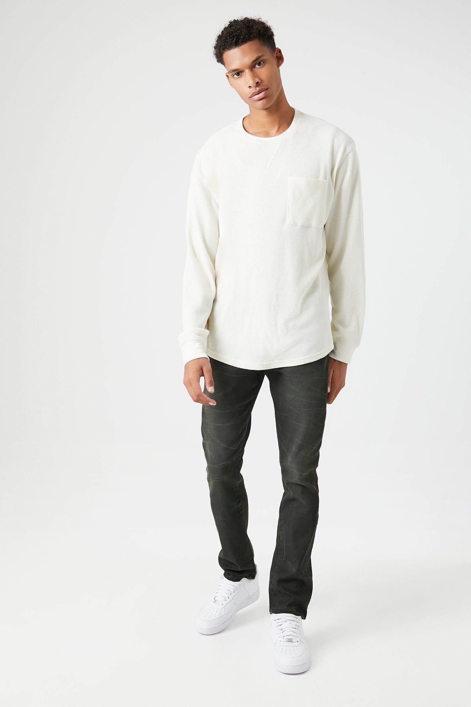 Jean mince en denim extensible sold by Urban Planet