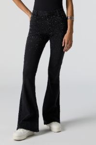 Jean à jambe évasée délavé noir avec pierres du Rhin sold by Urban Planet