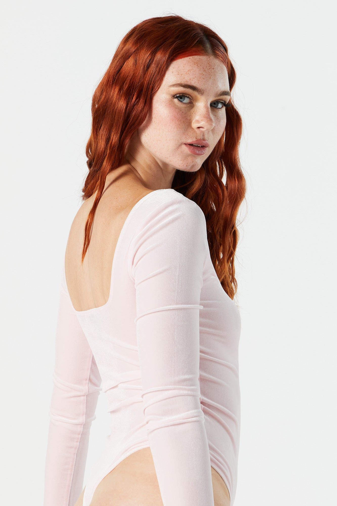 Maillot à manches longues en velours avec encolure carrée sold by Urban Planet product image thumbnail 3