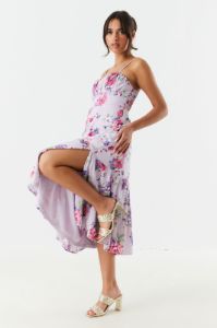 Robe-midi-volantée-fleurie-lilas-avec-fente sold by Urban Planet