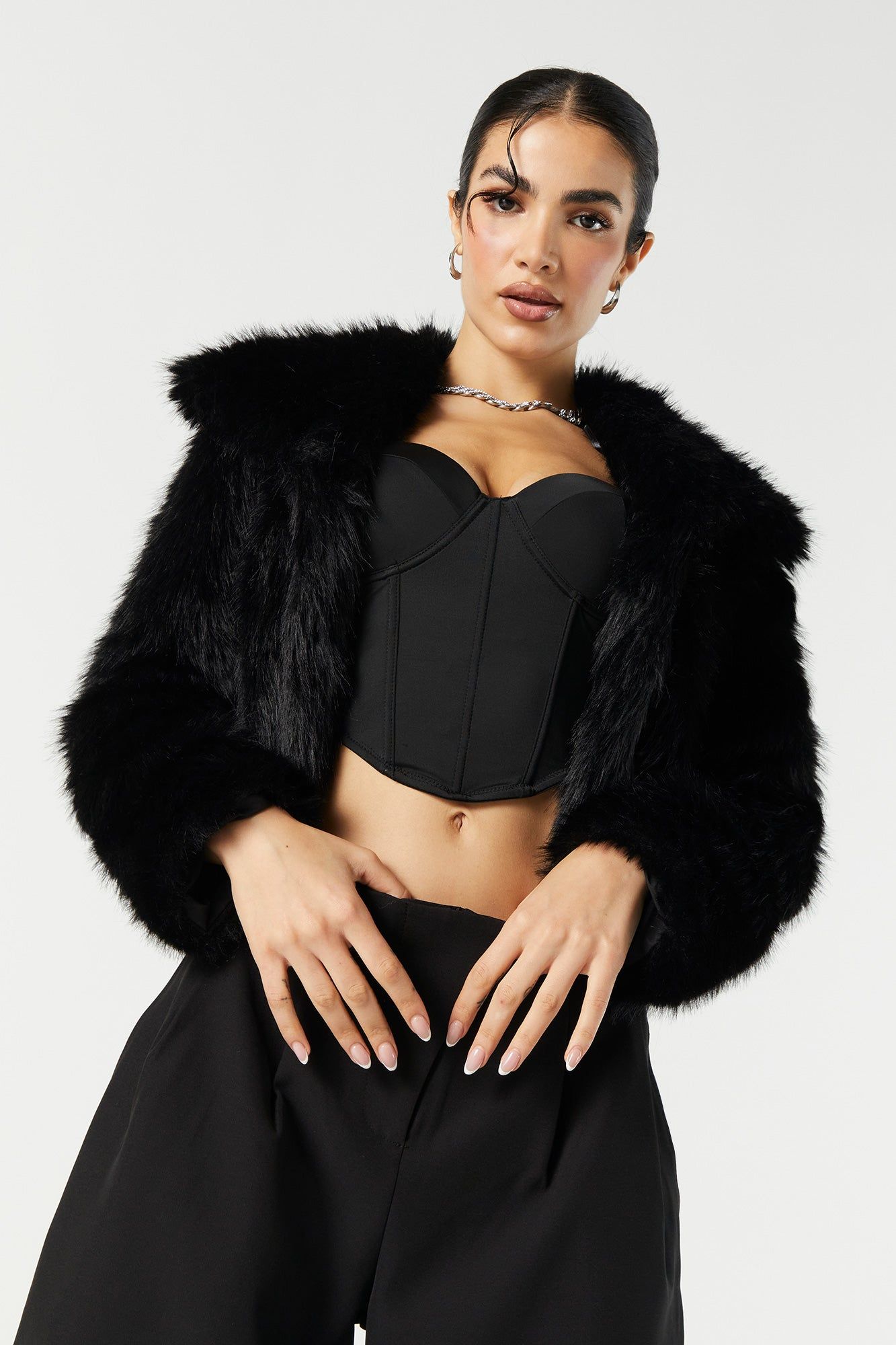 Blouson en similifourrure sold by Urban Planet